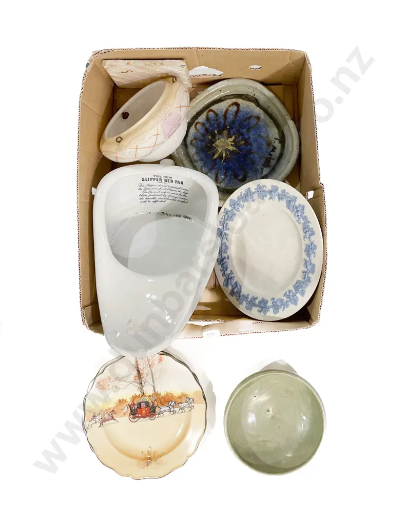 Antique Glass Ceiling Shade Slipper Bedpan China & Pottery Image 1++