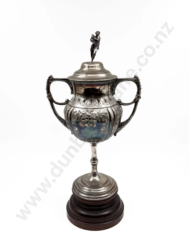 S/P Lidded Trophy on Stand Image 1++