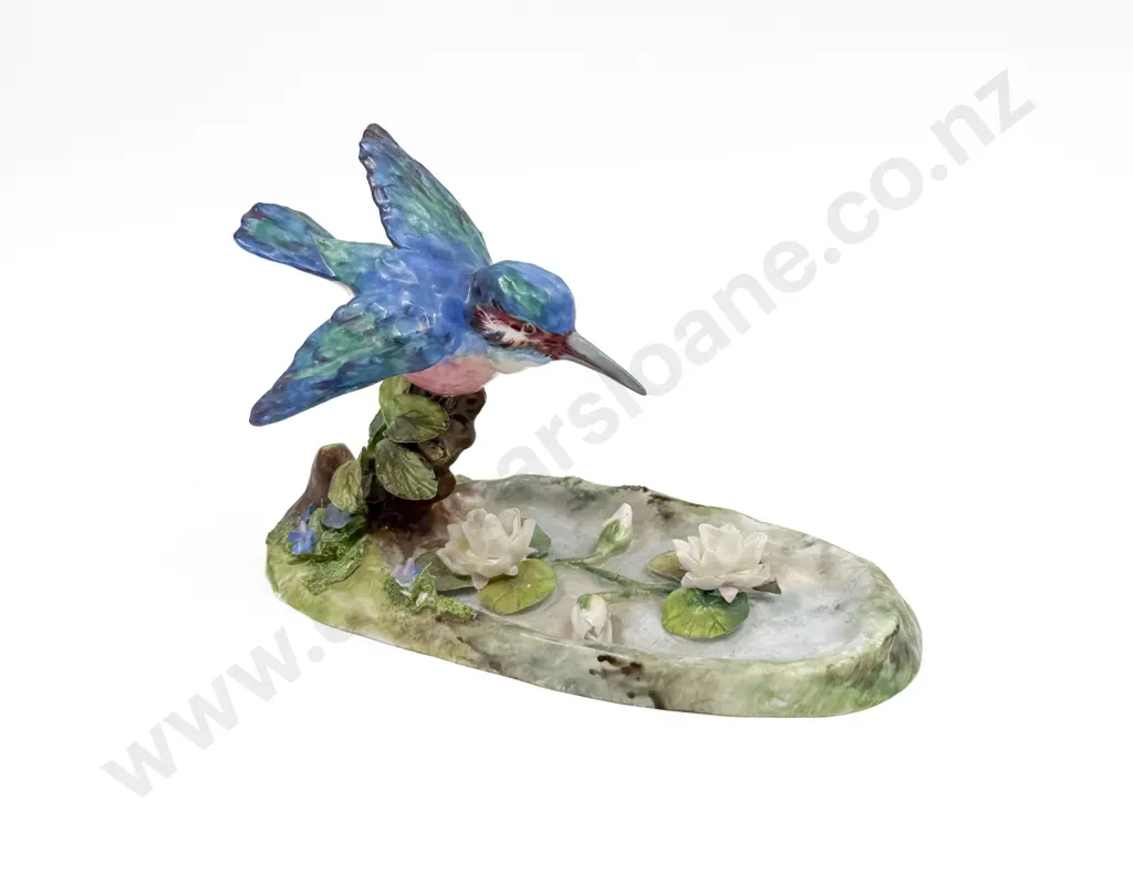 Crown Staffordshire Kingfisher Figurine Designed & Modelled by J. T. Jones Image 1++