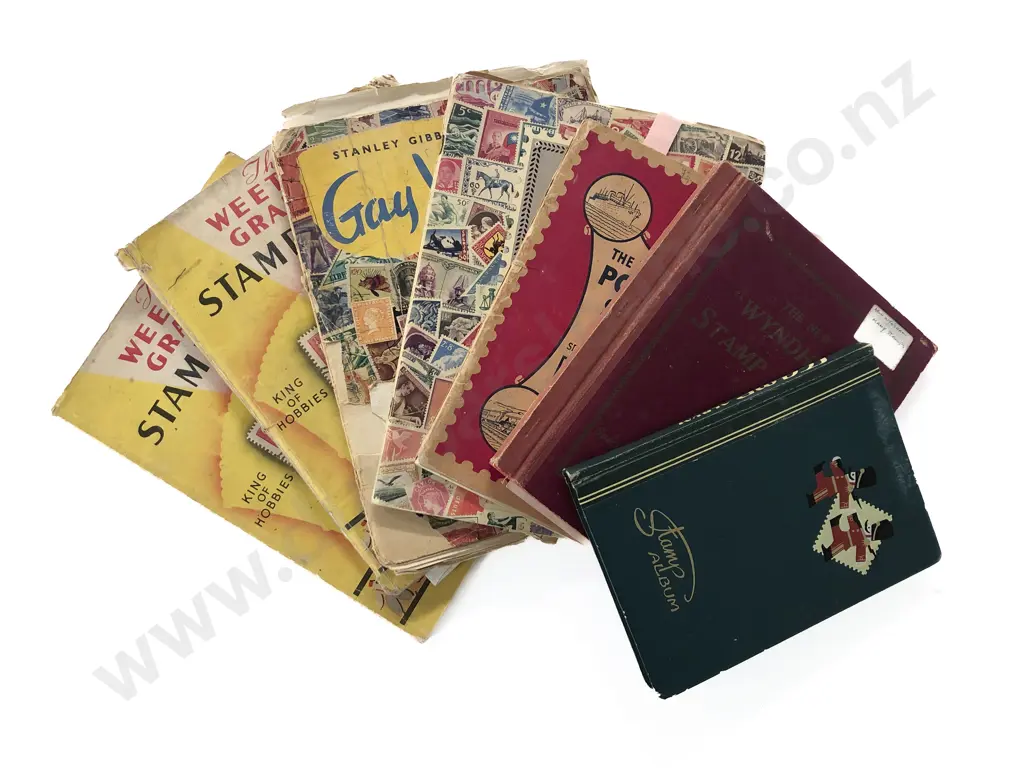 Seven Vintage World Stamp Albums Few Stamps Image 1++