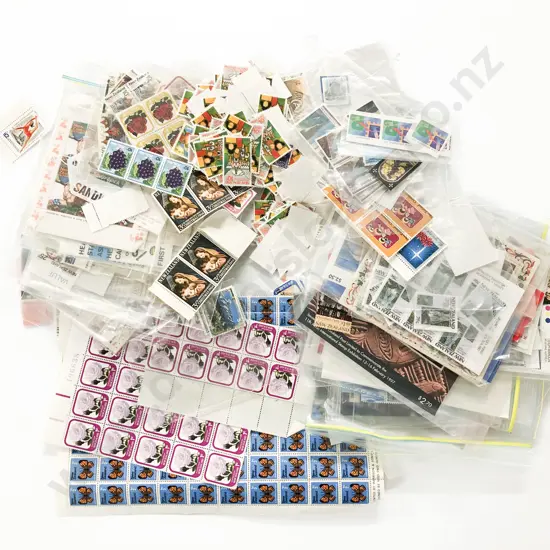 Quantity of Mixed Unused Stamps - Some Blocks