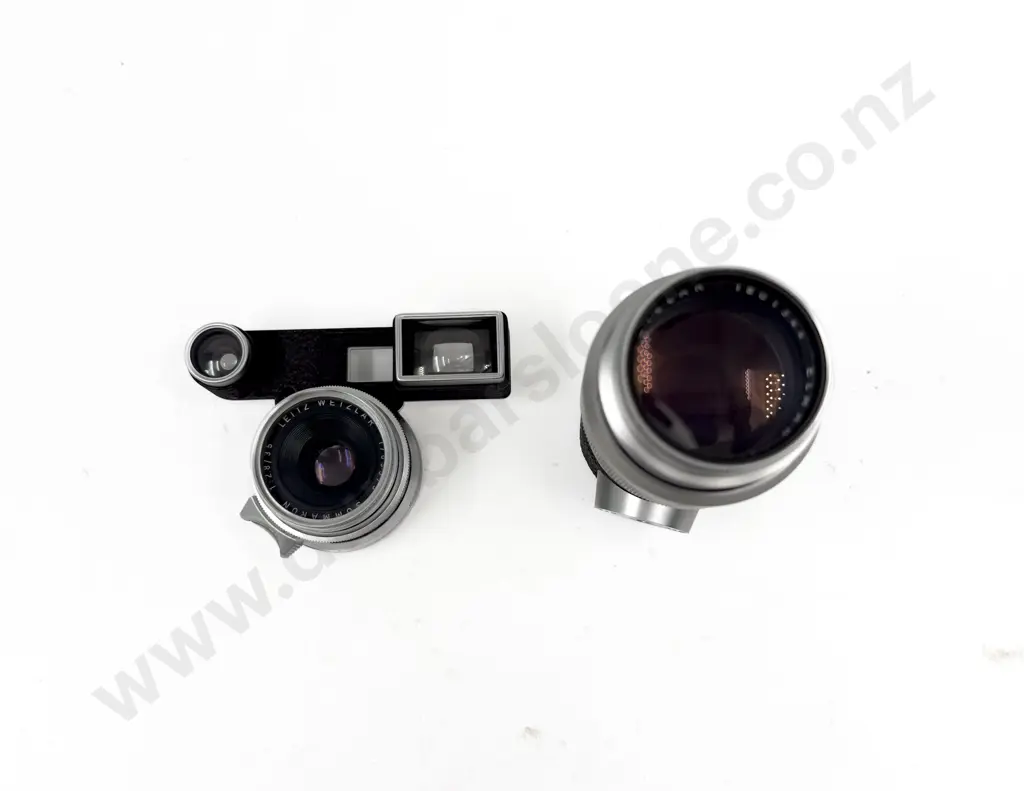 Leica M3-1111279 Camera together with Various Accessories Image 1++