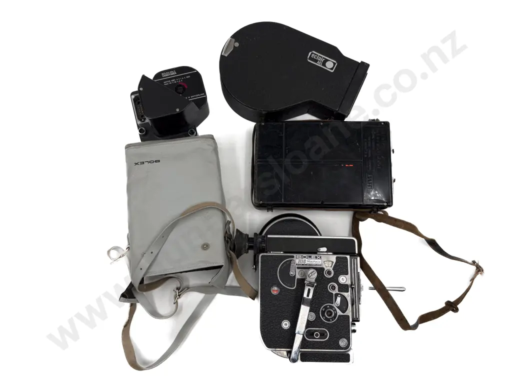 Bolex Paillard H16 Reflex Movie Camera with Accessories & Coverings Image 1++