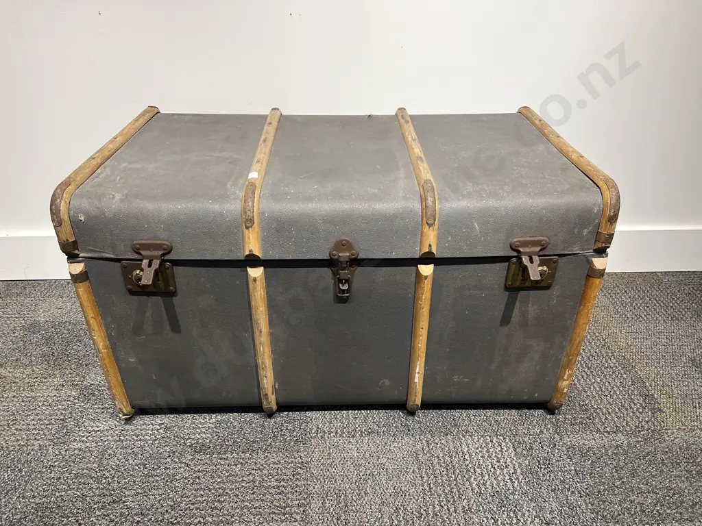 Vintage Steamer Travel Trunk Image 1++