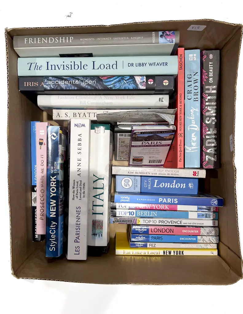 Quantity Travel Books & Various Image 1++