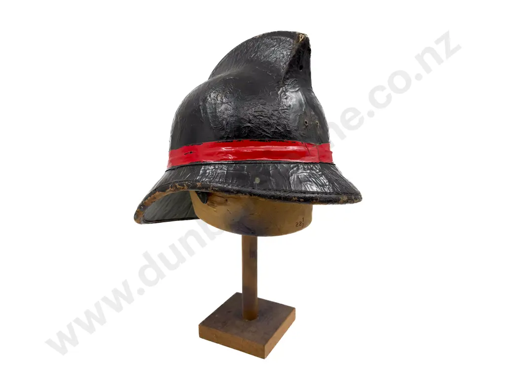 Vintage Fireman's Helmet - No Badge Image 1++