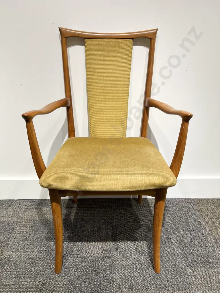 Mid Century Chair Image 1++