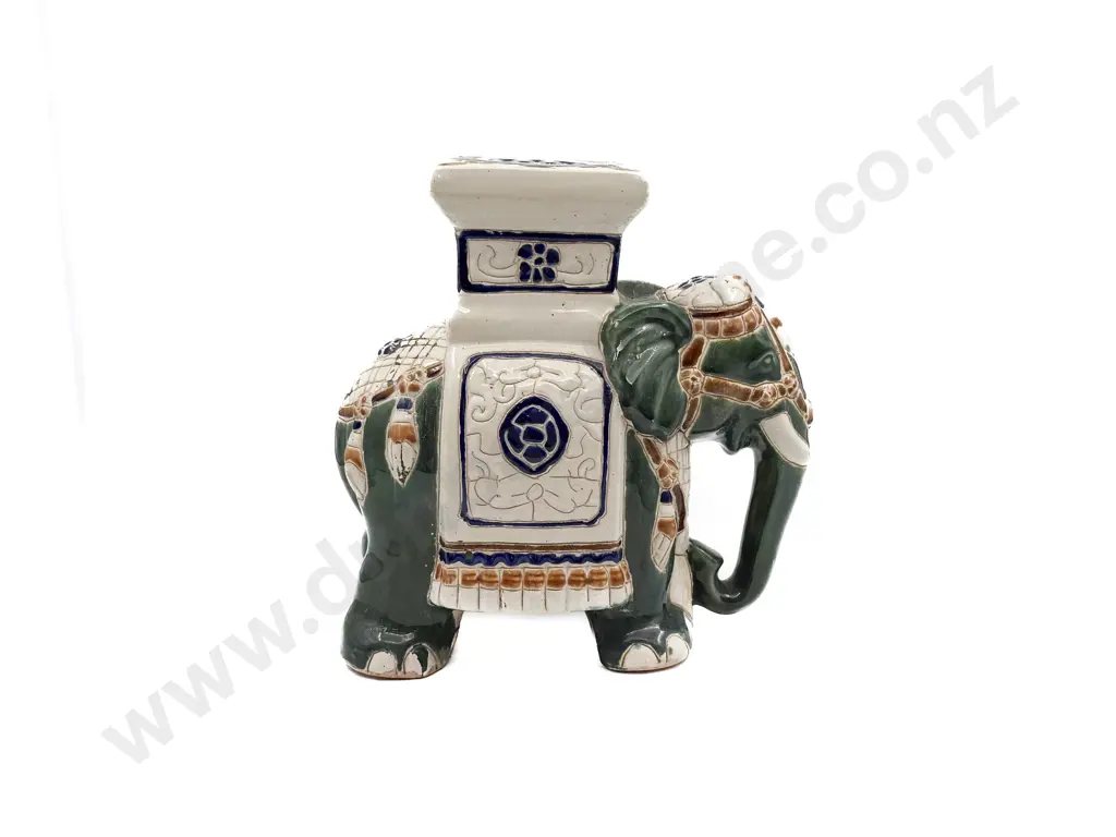 Ceramic Elephant Display Stand Image 1++