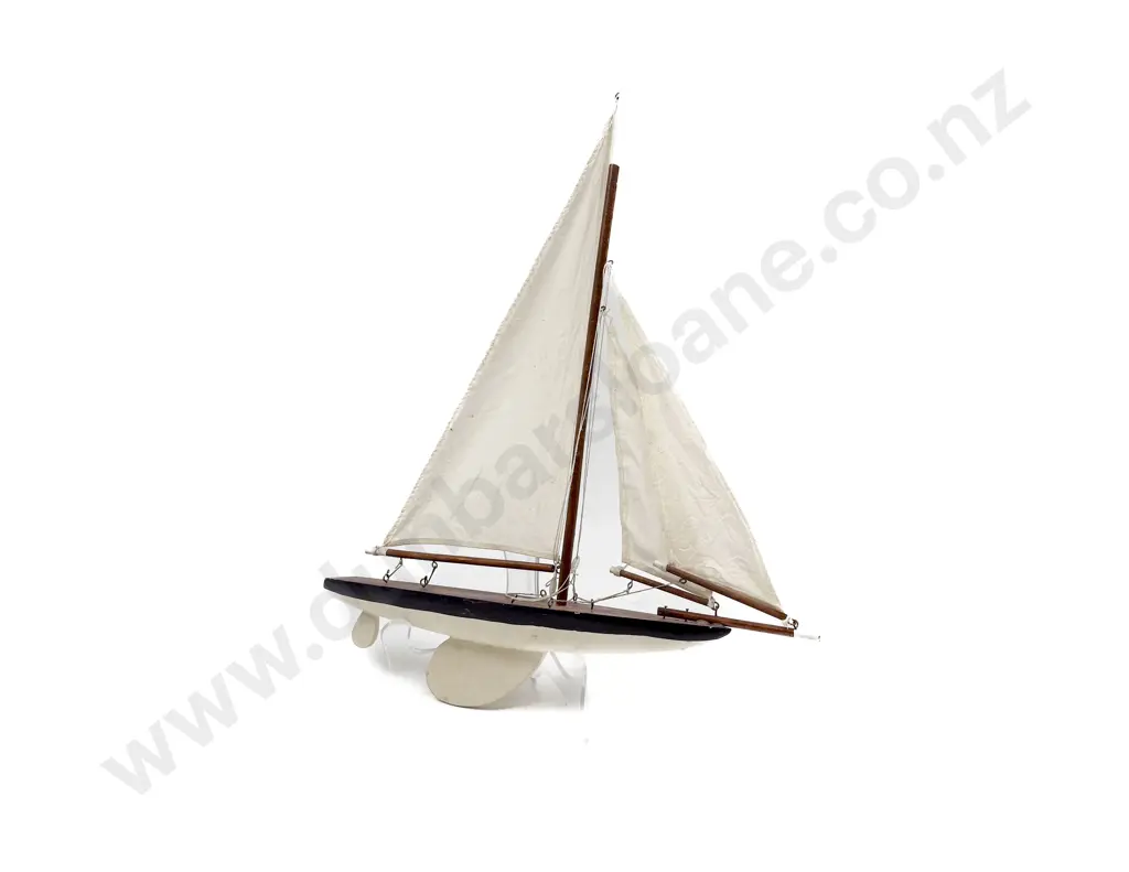 Model Wooden Sailing Boat Image 1++