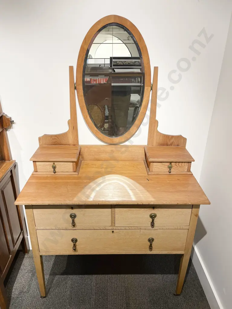 Mirror Backed Dressing Table Image 1++
