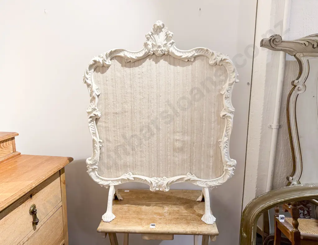 Folding Table with Fire Screen Image 1++