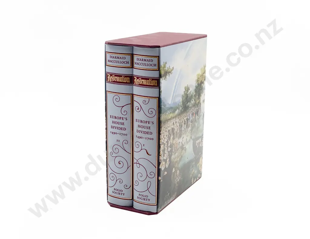 Diarmaid Macculloch - Two Volume Boxed Set of Europe's House Divided Image 1++