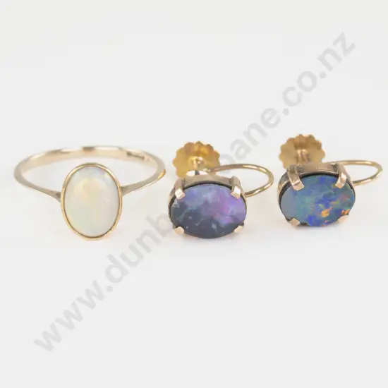 9ct Single Opal Ring and Pair Earrings