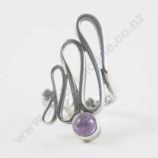 NZ Jeweller Gavin Hitchings S/S Single Amethyst Dress Ring