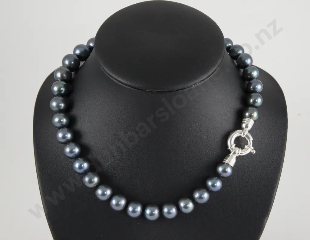 Single Strand Slightly Graduated Freshwater Pearl Necklace Image 1++