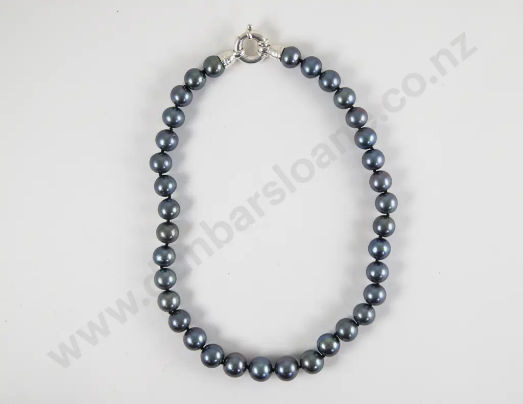 Single Strand Slightly Graduated Freshwater Pearl Necklace Image 1++