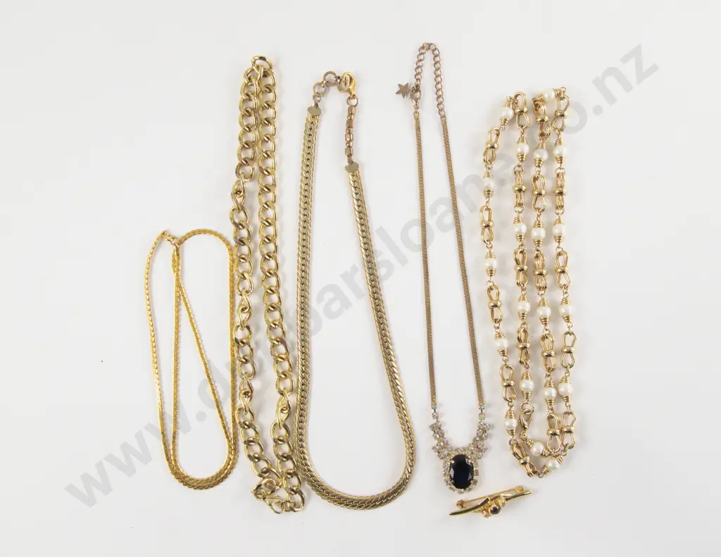 Quantity of Gold Plated Neck Chains Image 1++