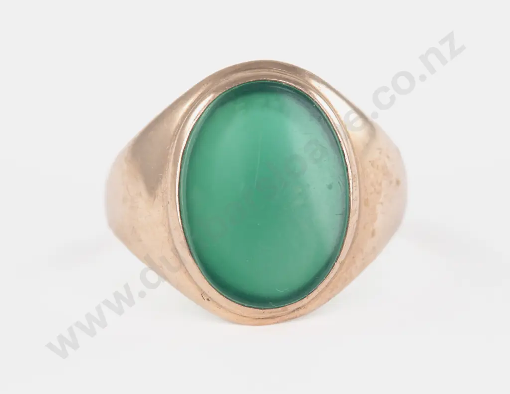 9ct Single Chrysoprase Signet Ring Image 1++