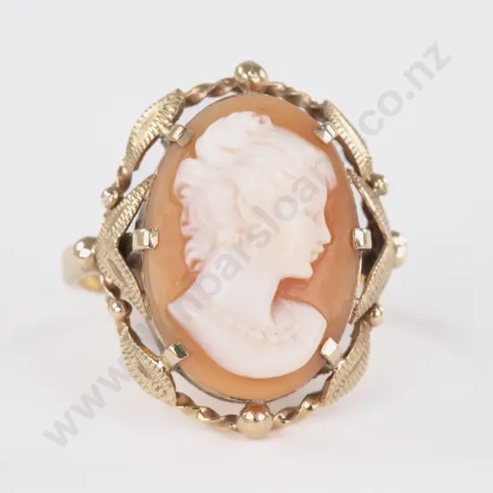 9ct Classical Portrait Cameo Dress Ring