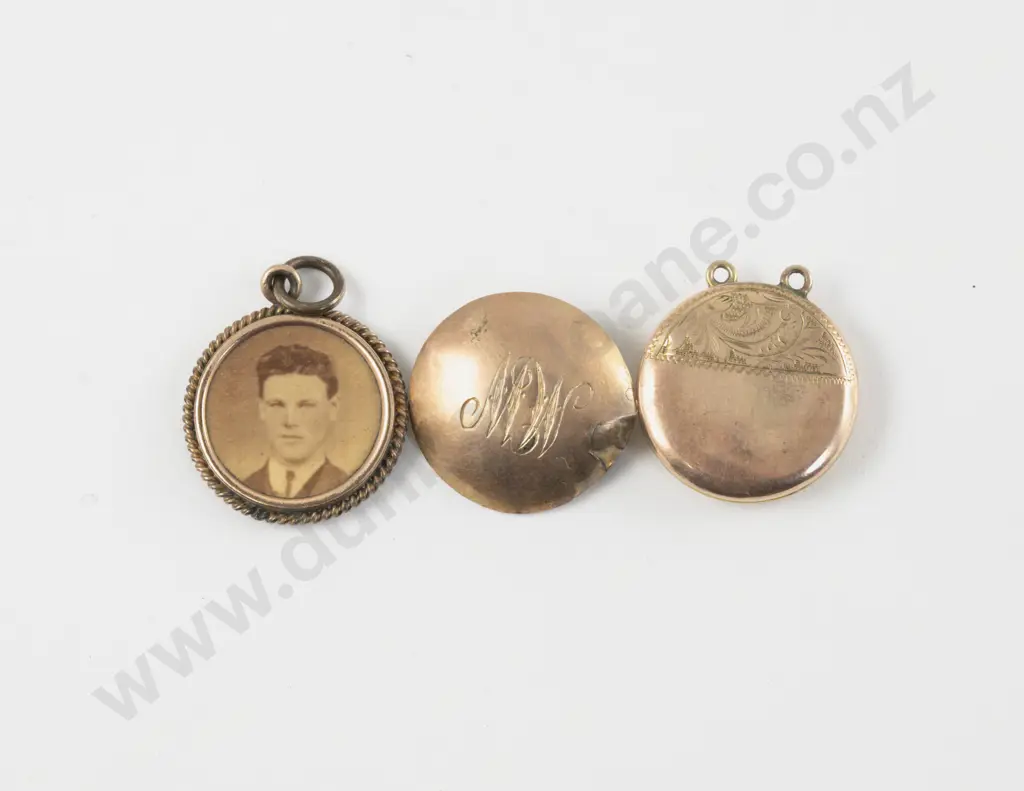 Two Victorian 9ct Photo Lockets Image 1++