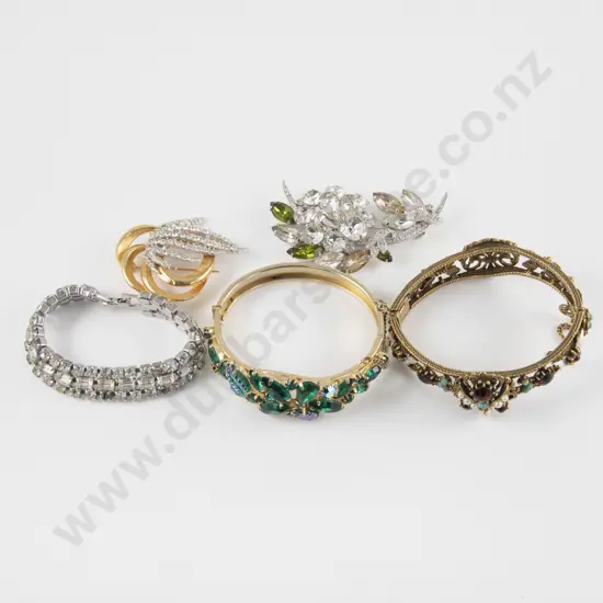 Vintage Weiss Rhinestone and Diamante Bracelets