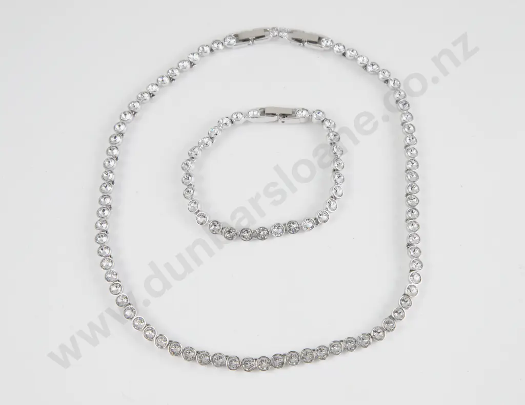 Swarovski Crystal Matching Necklace and Bracelet Set Image 1++