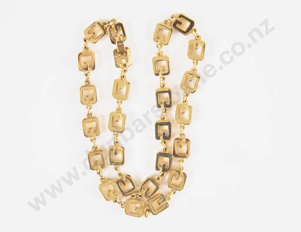 Givenchy Logo Flat Link Necklace Image 1++