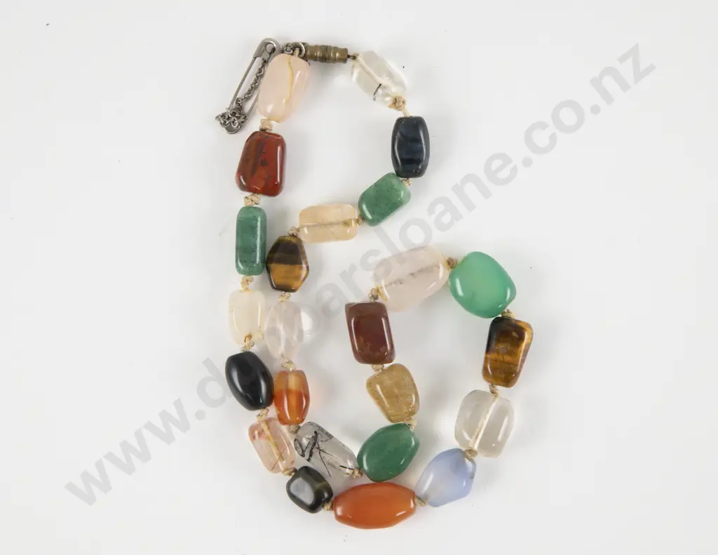 Single Strand Quartz Beaded Necklace Image 1++