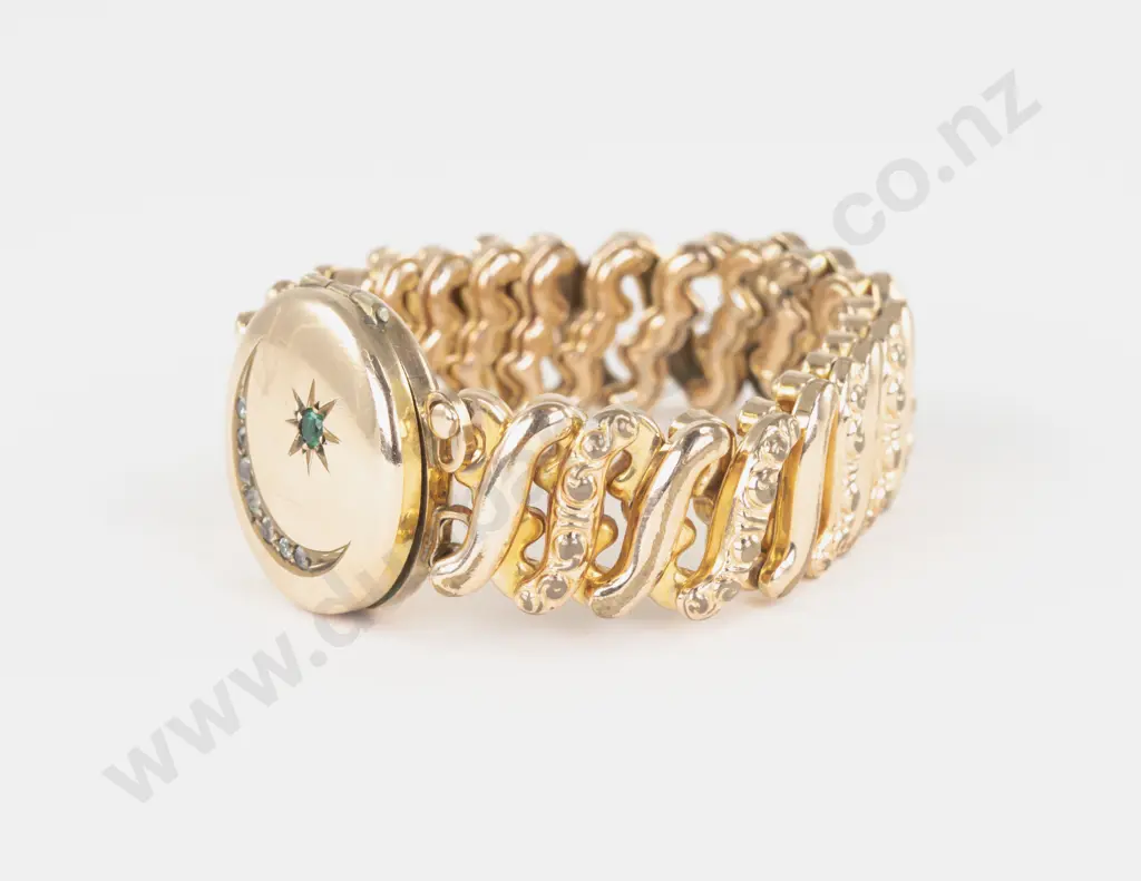 Antique Carmen Patented Sweetheart Locket Bracelet Image 1++