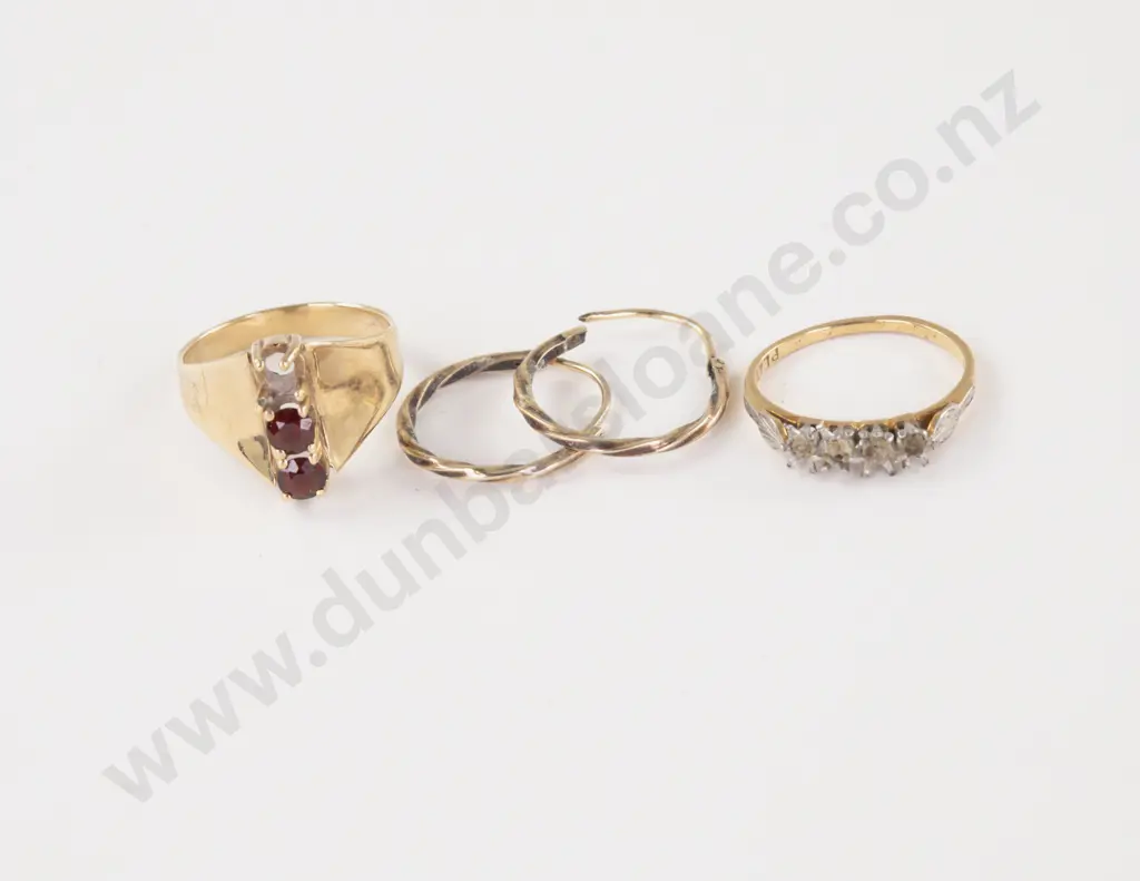 9ct and 18ct Gold Pieces for Scrap Image 1++