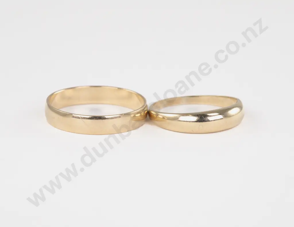 Two 9ct Plain Band Rings Image 1++