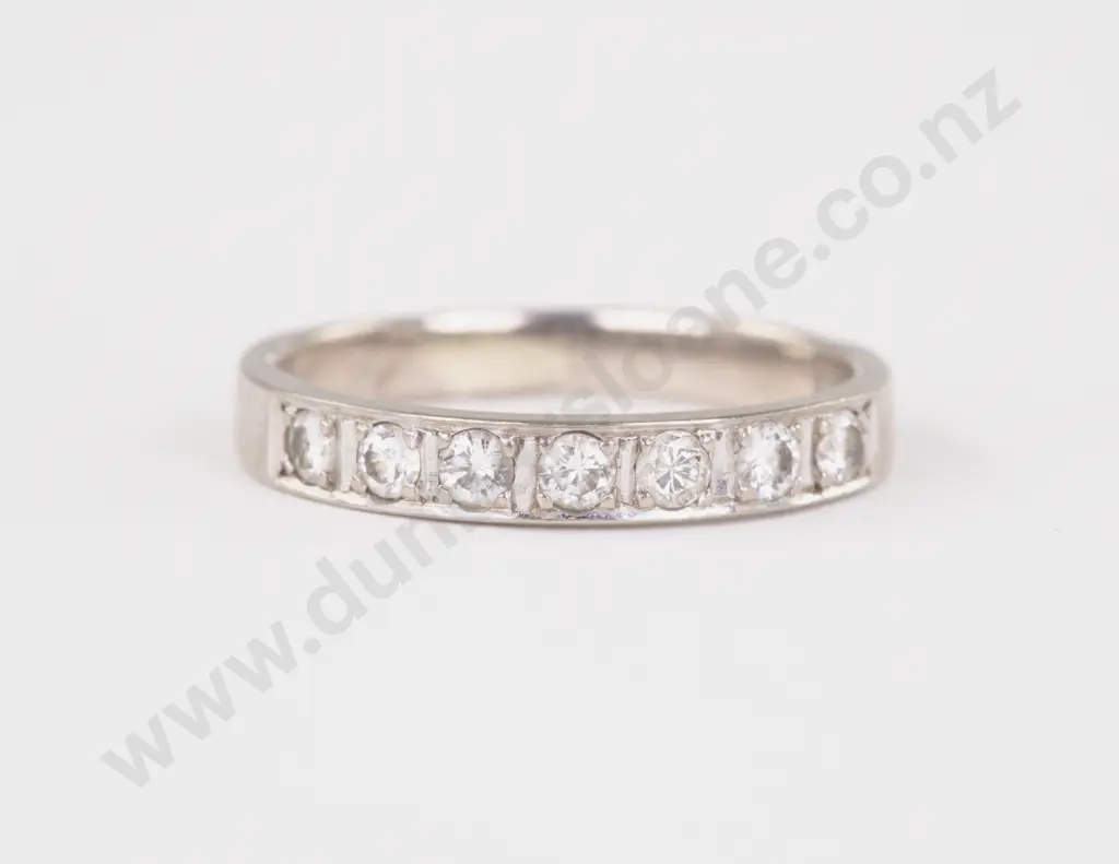 18ct Seven Stone Diamond Eternity Band Ring Image 1++