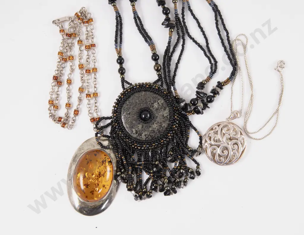 Modern Design S/S Amber Pendant Necklace Image 1++