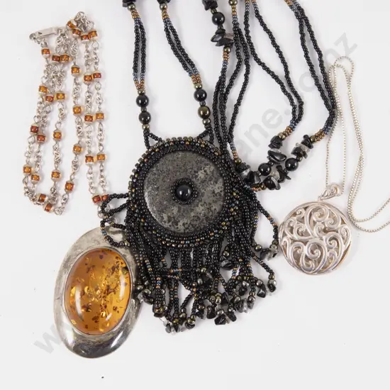 Modern Design S/S Amber Pendant Necklace