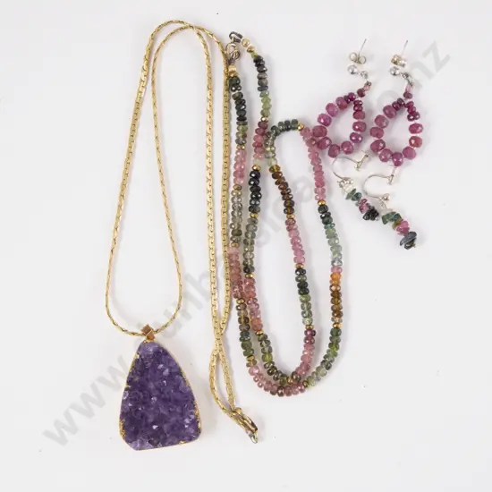 Natural Amethyst Gem Stone Pendant