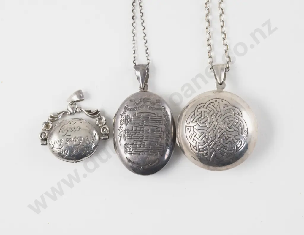 S/S Engraved Swivel Fob Pendant Image 1++