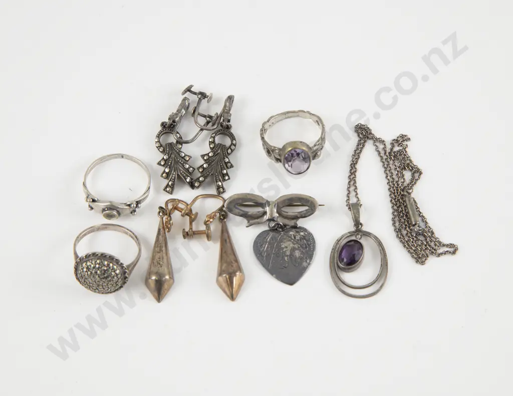 Collection of Assorted Sterling Silver Jewellery Image 1++