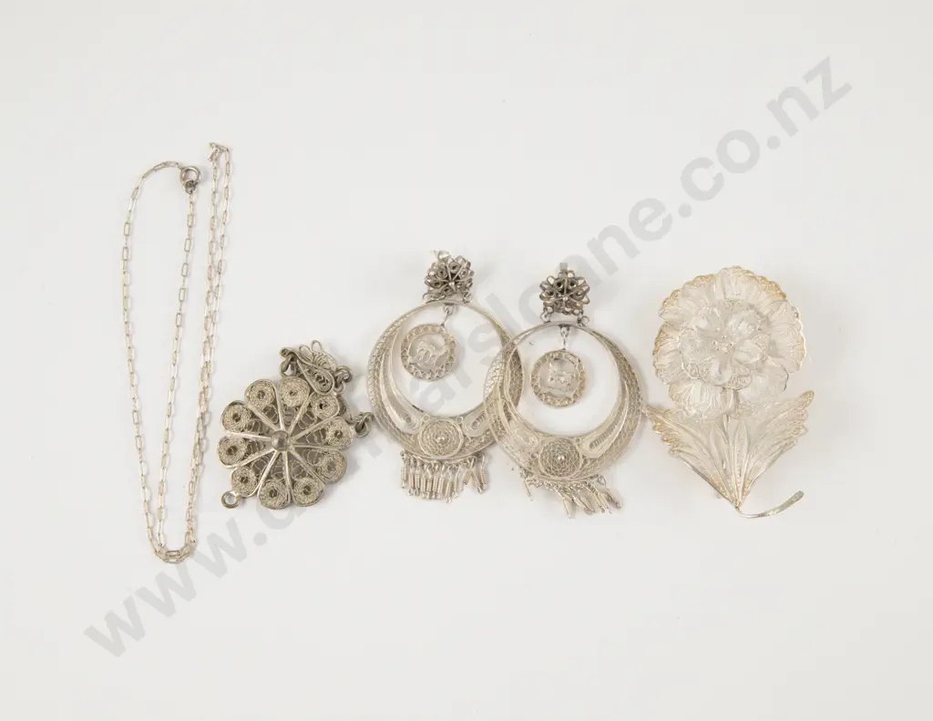 Pair Vintage Silver Filigree Pendant Hoop Earrings Pendant and Flower Stem Brooch Image 1++