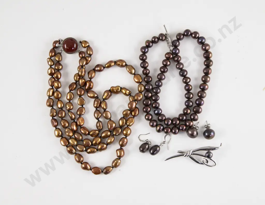 Two Freshwater Pearl Necklaces Two Pair Earrings and S/S Brooch Image 1++