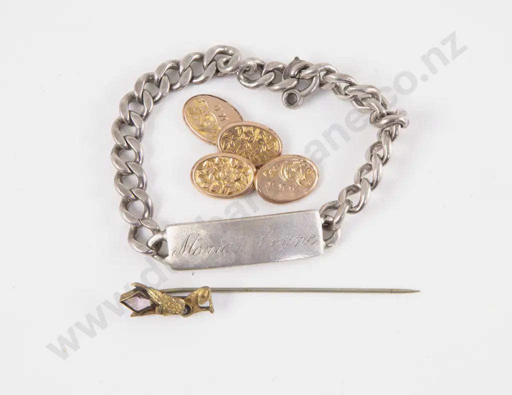 Pair 9ct Engraved Cufflinks Image 1++
