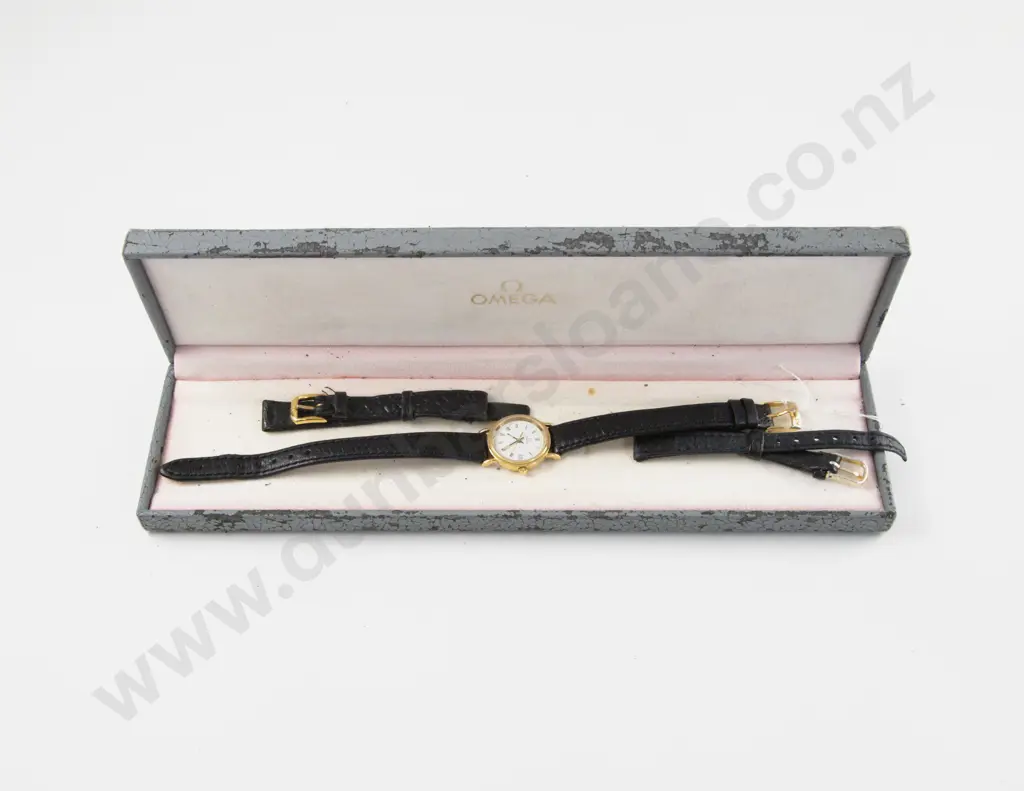 18ct Ladies Omega Wrist Watch Image 1++