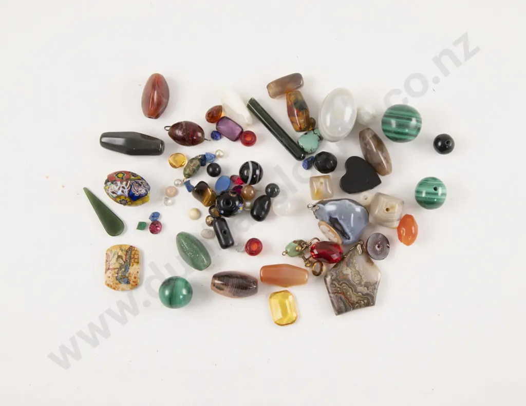 Collection Various Quartz Agate and Glass and other Beads and Gems Image 1++