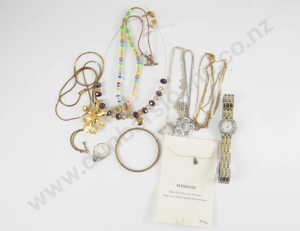 Collection of Assorted Costume Jewellery Image 1++