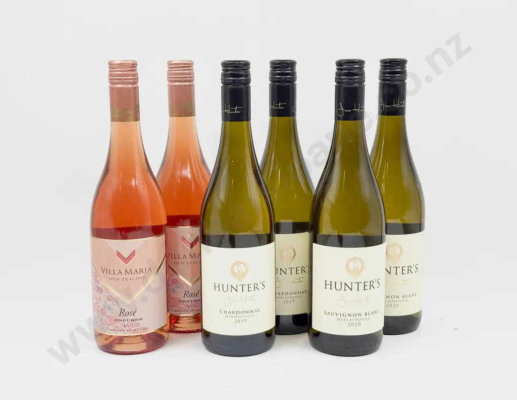 4 Bottles New Zealand 2019 Chardonnay Image 1++