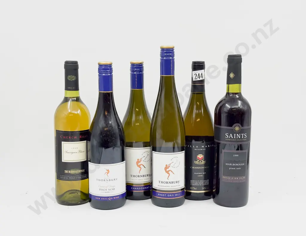 1 2011 Pinot Gris Image 1++