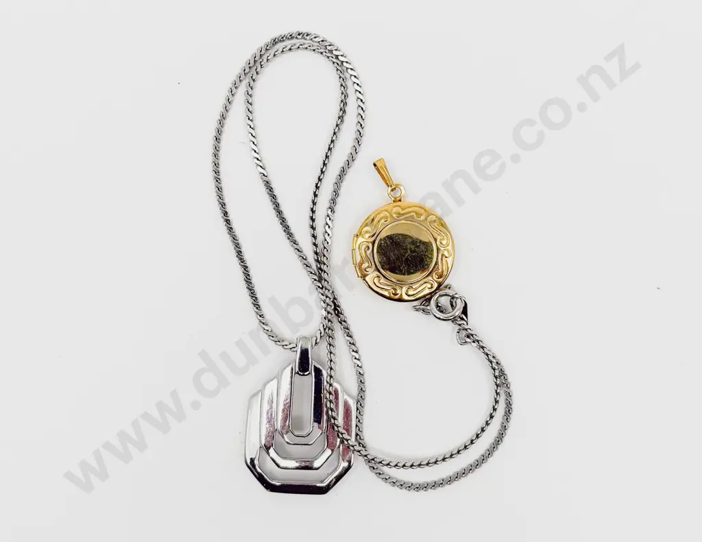 BARCS Australia Pendant Necklace and Gold Plated Locket Image 1++