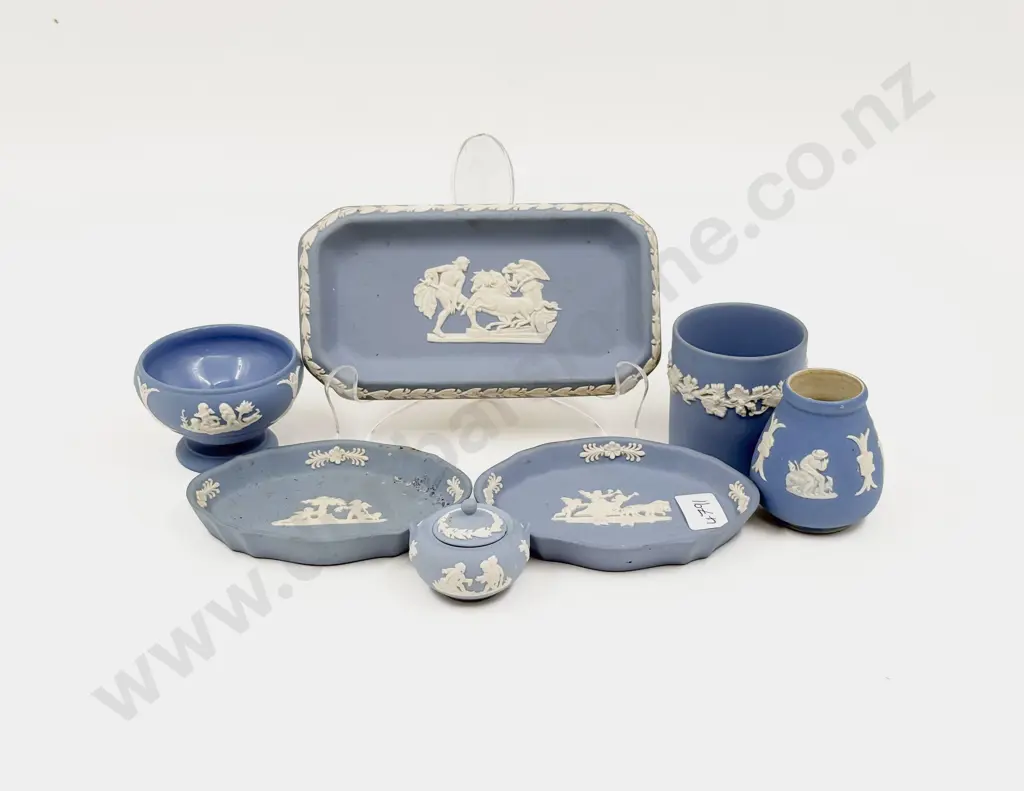 Quantity of Assorted Wedgwood Image 1++