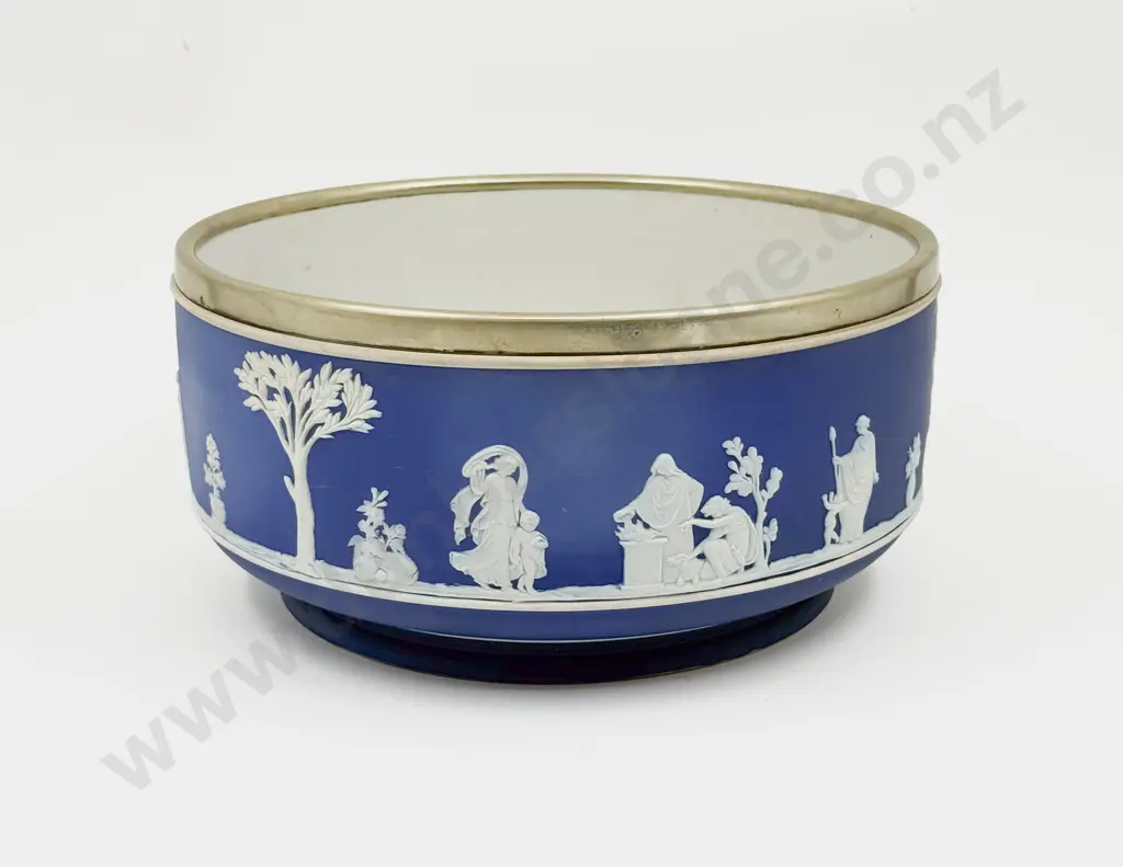 Wedgwood Salad Bowl Image 1++