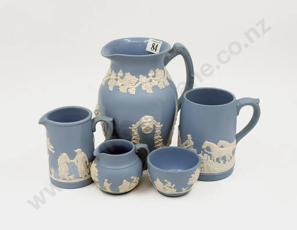 Five Pieces of Assorted Jasper Ware Image 1++