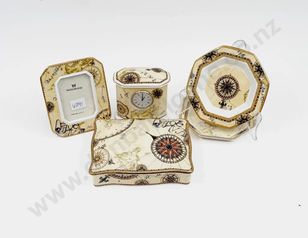 Quantity of Wedgwood "Atlas" Pattern China Image 1++